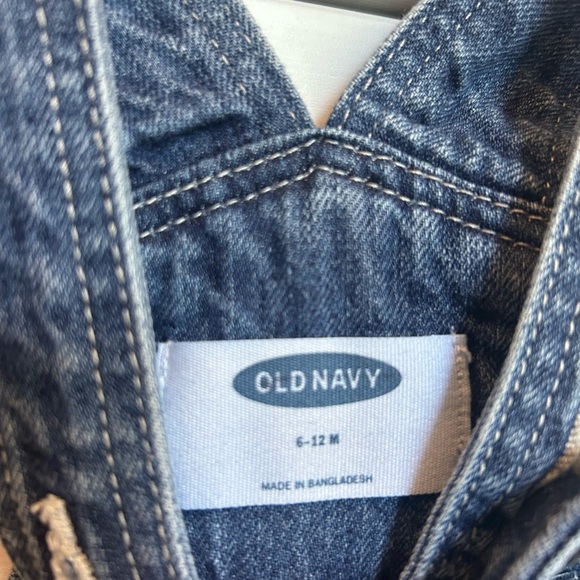 Old navy denim overalls size 6-12 months - Picture 2 of 4